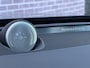 Volvo V90 2.0 T8 Plug-in hybrid AWD Ultra Dark | SOH: 100% | 4 seizoen banden | Extra getint glas | Gelaagd glas | Trekhaak | Luchtvering | Bowers & Wilkins | Massage | Stoel Koeling | 360° Camera | Adaptieve cruise | Stoel/stuur verwarming |