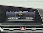 Kia Niro EV e-Niro ExecutiveLine 64.8 kWh / SOH 100% / CCS snelladen / Head Up Display / Harman/Kardon Audio Systeem / Trekhaak vast / Glazen schuif- en kanteldak / Stuur- Stoel & Achterbank verwarming / Achteruitrijcamera / Apple Carplay Android Auto /