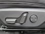 Kia Niro EV e-Niro ExecutiveLine 64.8 kWh / SOH 100% / CCS snelladen / Head Up Display / Harman/Kardon Audio Systeem / Trekhaak vast / Glazen schuif- en kanteldak / Stuur- Stoel & Achterbank verwarming / Achteruitrijcamera / Apple Carplay Android Auto /