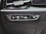 Kia Niro EV e-Niro ExecutiveLine 64.8 kWh / SOH 100% / CCS snelladen / Head Up Display / Harman/Kardon Audio Systeem / Trekhaak vast / Glazen schuif- en kanteldak / Stuur- Stoel & Achterbank verwarming / Achteruitrijcamera / Apple Carplay Android Auto /