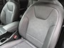 Kia Niro EV e-Niro ExecutiveLine 64.8 kWh / SOH 100% / CCS snelladen / Head Up Display / Harman/Kardon Audio Systeem / Trekhaak vast / Glazen schuif- en kanteldak / Stuur- Stoel & Achterbank verwarming / Achteruitrijcamera / Apple Carplay Android Auto /
