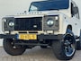 Land Rover Defender 2.4 TD HT 90" E Marge Grijs kenteken Led Trekhaak 3500kg Airco Schuifdak Topstaat!