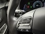 Hyundai Kona Electric EV Premium 64 kWh 3- Fase SOH 95,4% | Warmtepomp | Camera | Navigatie | Head-Up Display | Leer | Led