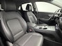 Hyundai Kona Electric EV Premium 64 kWh 3- Fase SOH 95,4% | Warmtepomp | Camera | Navigatie | Head-Up Display | Leer | Led