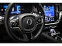 Volvo V60 2.0 T8 Plug-in hybrid AWD Ultimate Dark | HEICO | BOWERS & WILKINS | SOH 95% | FULL BLACK PACK | 360 CAMERA | 21"