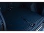 Volvo EX40 Single Motor Extended Range Ultra 82 kWh | Black Edition | Europa | Schuif-/Kanteldak | Harman Kardon Audio | Adaptieve Cruise Control | Stuur-/Stoelverwarming V+A | Warmtepomp | Getint Glas |