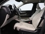 Volvo XC40 T4 21PK Plug in Hybrid Inscription / Panoramisch Dak / Leder / 19" / Harman Kardon / Elektrisch Verst. Stoelen / Stuur+Stoel Verwarming / Adaptive Cruise /