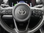 Toyota Yaris 1.5 Hybrid 115 Dynamic Comfort Pack | BTW voertuig | Stoel+Stuurverwarming | Dodehoek detectie | Parkeersensoren voor+achter | Draadloze telefoonlader | Navigatie | Apple CarPlay/Android Auto | Cruise Control Adaptive |