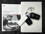 Toyota Yaris 1.5 Hybrid 115 Dynamic Comfort Pack | BTW voertuig | Stoel+Stuurverwarming | Dodehoek detectie | Parkeersensoren voor+achter | Draadloze telefoonlader | Navigatie | Apple CarPlay/Android Auto | Cruise Control Adaptive |