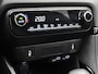 Toyota Yaris 1.5 Hybrid 115 Dynamic Comfort Pack | BTW voertuig | Stoel+Stuurverwarming | Dodehoek detectie | Parkeersensoren voor+achter | Draadloze telefoonlader | Navigatie | Apple CarPlay/Android Auto | Cruise Control Adaptive |