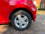 Volkswagen Up! 1.0 | Facelift | Stoelverwarming | Climate | Achteruitrijcamera | Cruise Control | Lichtmetaal | Nette staat | NAP