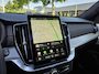 Volvo XC90 T8 AWD Ultra Black Edition | Luchtvering | Massage | Trekhaak | HUD |