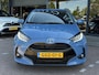 Toyota Yaris 1.5 Hybrid Executive STOELVERWARMING | ACHTERUITRIJCAMERA | APPLE CARPLAY | AC/ECC / AUTOMATISCHE KLIMAATREGELING | CRUISECONTROL | KEYLESS ENTRY/GO | LED-VERLICHTING | LANE ASSIST / RIJSTROOKASSISTENT | GETINTE RAMEN | NAVIGATIE