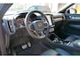 Volvo XC40 1.5 T3 R-Design .pano.camera.terkh.leer.
