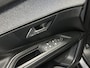 Peugeot 3008 1.2 PureTech Blue Lease Premium | DISTRIBUTIE VERVANGEN | NAVI | TREKHAAK | KEYKESS |