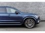 Volvo XC90 T8 Plug-in hybrid AWD Ultra Executive Black Edition | Bowers & Wilkins Audio | Luchtvering | SoH 100% | Google | Long Range | Ventilatie Voorstoelen | Trekhaak | Head-Up Display | Stoel-/Stuurverwarming | Adaptieve Cruise Control | 360 Camera | Massage | Gelamineerde Zijruiten Rondom | Getint Glas | Keyless | Memory | Elek. Achterklep | 22" LM