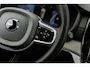 Volvo XC90 T8 Plug-in hybrid AWD Ultra Executive Black Edition | Bowers & Wilkins Audio | Luchtvering | SoH 100% | Google | Long Range | Ventilatie Voorstoelen | Trekhaak | Head-Up Display | Stoel-/Stuurverwarming | Adaptieve Cruise Control | 360 Camera | Massage | Gelamineerde Zijruiten Rondom | Getint Glas | Keyless | Memory | Elek. Achterklep | 22" LM