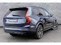 Volvo XC90 T8 Plug-in hybrid AWD Ultra Executive Black Edition | Bowers & Wilkins Audio | Luchtvering | SoH 100% | Google | Long Range | Ventilatie Voorstoelen | Trekhaak | Head-Up Display | Stoel-/Stuurverwarming | Adaptieve Cruise Control | 360 Camera | Massage | Gelamineerde Zijruiten Rondom | Getint Glas | Keyless | Memory | Elek. Achterklep | 22" LM