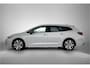 Toyota Corolla Touring Sports Hybrid 140 Dynamic | Metallic lak | Stoelverwarming | Apple Carplay-Android Auto | *