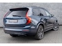 Volvo XC90 T8 Plug-in hybrid AWD Ultra Black Ed. Exec. | Google | Long Range | Ventilatie Voorstoelen | Bowers & Wilkins Audio | Trekhaak | Luchtvering | Head-Up Display | Stoel-/Stuurverwarming | Adaptieve Cruise Control | 360 Camera | Massage | Gelamineerde Zijruiten Rondom | Getint Glas | Keyless | Memory | Elek. Achterklep | 22" LM