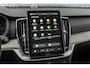 Volvo XC90 T8 Plug-in hybrid AWD Ultra Black Ed. Exec. | Google | Long Range | Ventilatie Voorstoelen | Bowers & Wilkins Audio | Trekhaak | Luchtvering | Head-Up Display | Stoel-/Stuurverwarming | Adaptieve Cruise Control | 360 Camera | Massage | Gelamineerde Zijruiten Rondom | Getint Glas | Keyless | Memory | Elek. Achterklep | 22" LM
