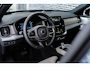 Volvo XC90 T8 Plug-in hybrid AWD Ultra Dark Exec. | Google | Heico Body Kit |  Long Range | Ventilatie Voorstoelen | Bowers & Wilkins Audio | Trekhaak | Luchtvering | Head-Up Display | Stoel-/Stuurverwarming | Adaptieve Cruise Control | 360 Camera | Massage | Gelamineerde Zijruiten Rondom | Getint Glas | Keyless | Memory | Elek. Achterklep | 22" LM