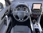 Mitsubishi Eclipse Cross 2.4 PHEV First Edition 4WD S-AWC / Dealer onderhouden / Accu SoH 99,2 % / Fabrieksgarantie tot 02-2030 / ChadeMo snel laden / 1.500 kg trekgewicht / HUD / Camera 360° / Stuur-, stoel- & achterbankverwarming / 18" LM wielen / Winterwielen inclusief /