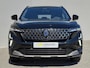 Renault Espace E-Tech full hybrid 200 esprit Alpine 7p. / Facelift / Fabrieksgarantie tot 09-2027 / All season banden / panoramadak var. transparantie / Trekgewicht 1500 kg / Rondomzicht camera / Elektrische achterklep / Head Up Display / Stuur- Stoel & Voorruit verwarming /