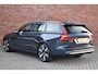 Volvo V60 T6 350PK Plug-in hybrid AWD Essential Bright | Moritz leder | 19 inch | All-season banden | Trekhaak
