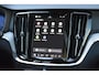 Volvo V60 T6 350PK Plug-in hybrid AWD Essential Bright | Moritz leder | 19 inch | All-season banden | Trekhaak