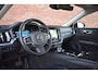 Volvo V60 T6 350PK Plug-in hybrid AWD Essential Bright | Moritz leder | 19 inch | All-season banden | Trekhaak