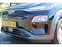 Hyundai Kona Electric EV Fashion 64 kWh, 3 -fase laden, Navi, App connect, Dode hoek detectie, Head-up display, Clima, Pdc + Camera, Cruise, Keyless go/entry