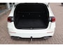 Mercedes-Benz B-klasse 180 136pk Business Solution AMG | Trekhaak | Camera | Navigatie | Carplay | PDC