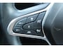 Renault Captur 1.6 E-Tech Hybrid 145 Intens | Incl. 12 Maanden garantie | Stuurverwarming | Adaptieve Cruise | Lane Assist | Airco | 360° Camera | Parkeersensoren | Apple Carplay/ Android Auto | Bluetooth | Parkeer Assistent | Navigatie | DAB |