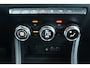 Renault Captur 1.6 E-Tech Hybrid 145 Intens | Incl. 12 Maanden garantie | Stuurverwarming | Adaptieve Cruise | Lane Assist | Airco | 360° Camera | Parkeersensoren | Apple Carplay/ Android Auto | Bluetooth | Parkeer Assistent | Navigatie | DAB |
