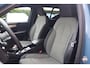 Volvo XC40 T5 Recharge Plus Dark | Stoelverwarming | Trekhaak | H/K | Parkeercamera | Glossy Black | Keyless