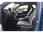Volvo XC40 T5 Recharge Plus Dark | Stoelverwarming | Trekhaak | H/K | Parkeercamera | Glossy Black | Keyless