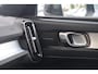 Volvo XC40 T5 Recharge Plus Dark | Stoelverwarming | Trekhaak | H/K | Parkeercamera | Glossy Black | Keyless