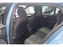 Volvo XC40 T5 Recharge Plus Dark | Stoelverwarming | Trekhaak | H/K | Parkeercamera | Glossy Black | Keyless