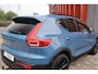 Volvo XC40 T5 Recharge Plus Dark | Stoelverwarming | Trekhaak | H/K | Parkeercamera | Glossy Black | Keyless