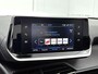 Peugeot 2008 1.2 Puretech 96kW S&S Allure | APPLE CARPLAY | ANDROID AUTO | ACHTERUITRIJCAMERA | PARKEERSENSOREN | STOELVERWARMING | DAB RADIO | NAVIGATIE | CRUISE CONTROL | RIJSTROOKHULP | LICHTMETALEN VELGEN |