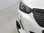 Peugeot 2008 1.2 Puretech 96kW S&S Allure | APPLE CARPLAY | ANDROID AUTO | ACHTERUITRIJCAMERA | PARKEERSENSOREN | STOELVERWARMING | DAB RADIO | NAVIGATIE | CRUISE CONTROL | RIJSTROOKHULP | LICHTMETALEN VELGEN |