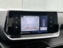 Peugeot 2008 1.2 Puretech 96kW S&S Allure | APPLE CARPLAY | ANDROID AUTO | ACHTERUITRIJCAMERA | PARKEERSENSOREN | STOELVERWARMING | DAB RADIO | NAVIGATIE | CRUISE CONTROL | RIJSTROOKHULP | LICHTMETALEN VELGEN |