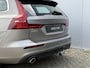 Volvo V60 T6 Twin Engine AWD Momentum Pro | Panoramadak | Harman Kardon | Head up Display | Lederen bekleding | Adaptieve Cruise Control | BLIS dodehoekdetectie | 360 graden camera