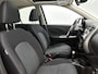 Nissan Micra 1.2 98pk Tekna Automaat | Navigatie | Glazendak | Climate Control | Cruise Control | 16"LMV | Parkeersensoren | Keyless |