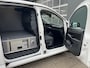 Volkswagen Caddy Maxi Cargo 2.0 TDI DSG 122pk Ladekasten Airco Cruise controle Telefoonverbinding Kastinrichting Navigatiesysteem Euro 6 Maxi L2