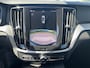 Volvo V60 T6 Plug-in hybrid AWD Plus Dark | 18 Inch Velgen | Climate Pack | Harman Kardon | Adaptive Cruise Control |