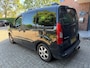 Peugeot Partner Tepee 1.6 VTi XT Executive / bj.2010 / kleur: zwart / NAP met 345321 km./ APK 26-11-2026 / trekhaak / exportauto.