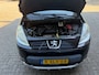 Peugeot Partner Tepee 1.6 VTi XT Executive / bj.2010 / kleur: zwart / NAP met 345321 km./ APK 26-11-2026 / trekhaak / exportauto.