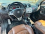 Alfa Romeo MiTo 1.4 T Distinctive Leder 17inch PDC DNA